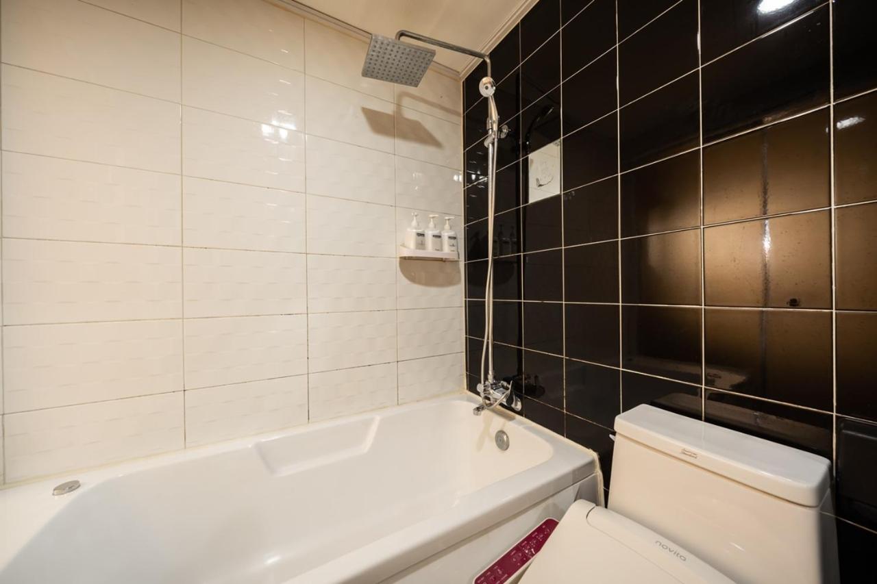 Guri Lexy Hotel Extérieur photo