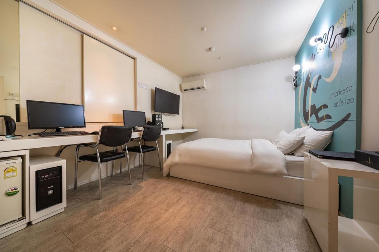 Guri Lexy Hotel Extérieur photo