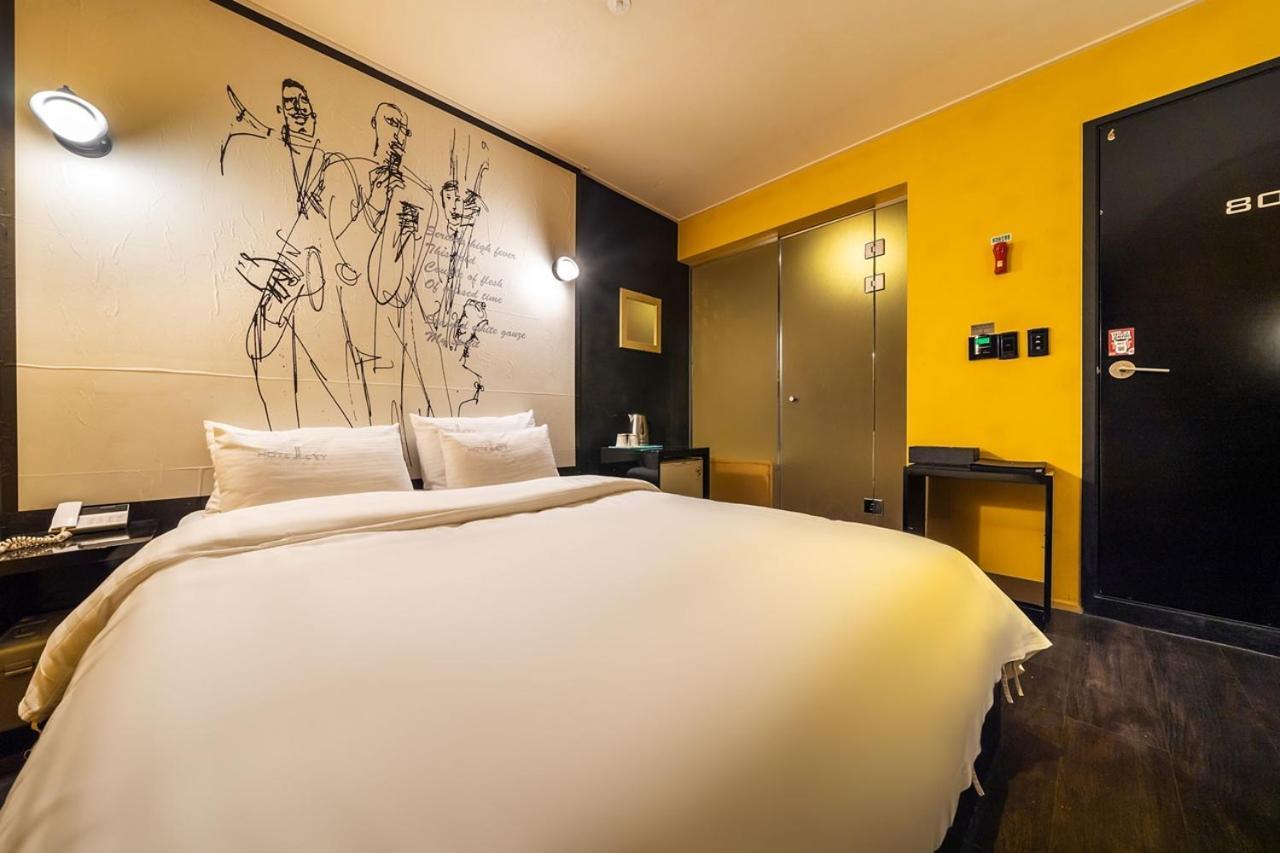 Guri Lexy Hotel Extérieur photo