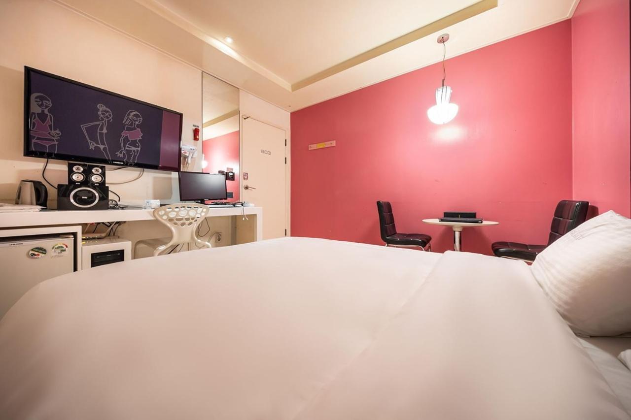 Guri Lexy Hotel Extérieur photo