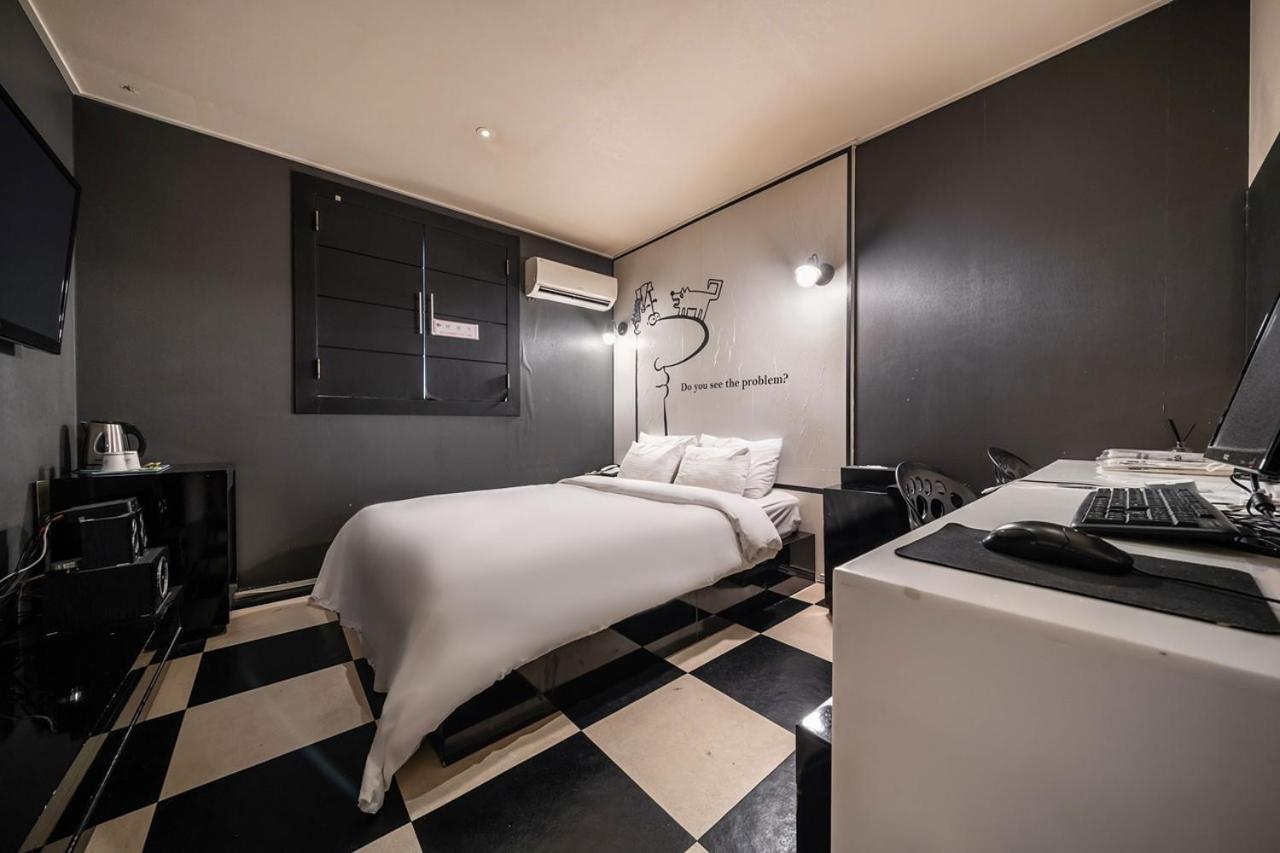 Guri Lexy Hotel Extérieur photo